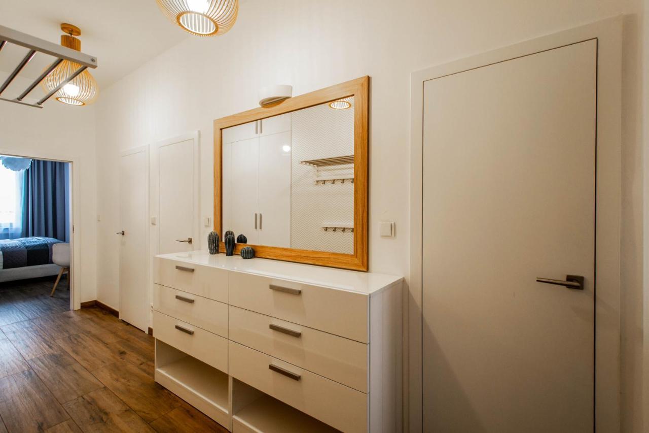 Executive Bright Apt. By Ruterra Prag Exteriör bild