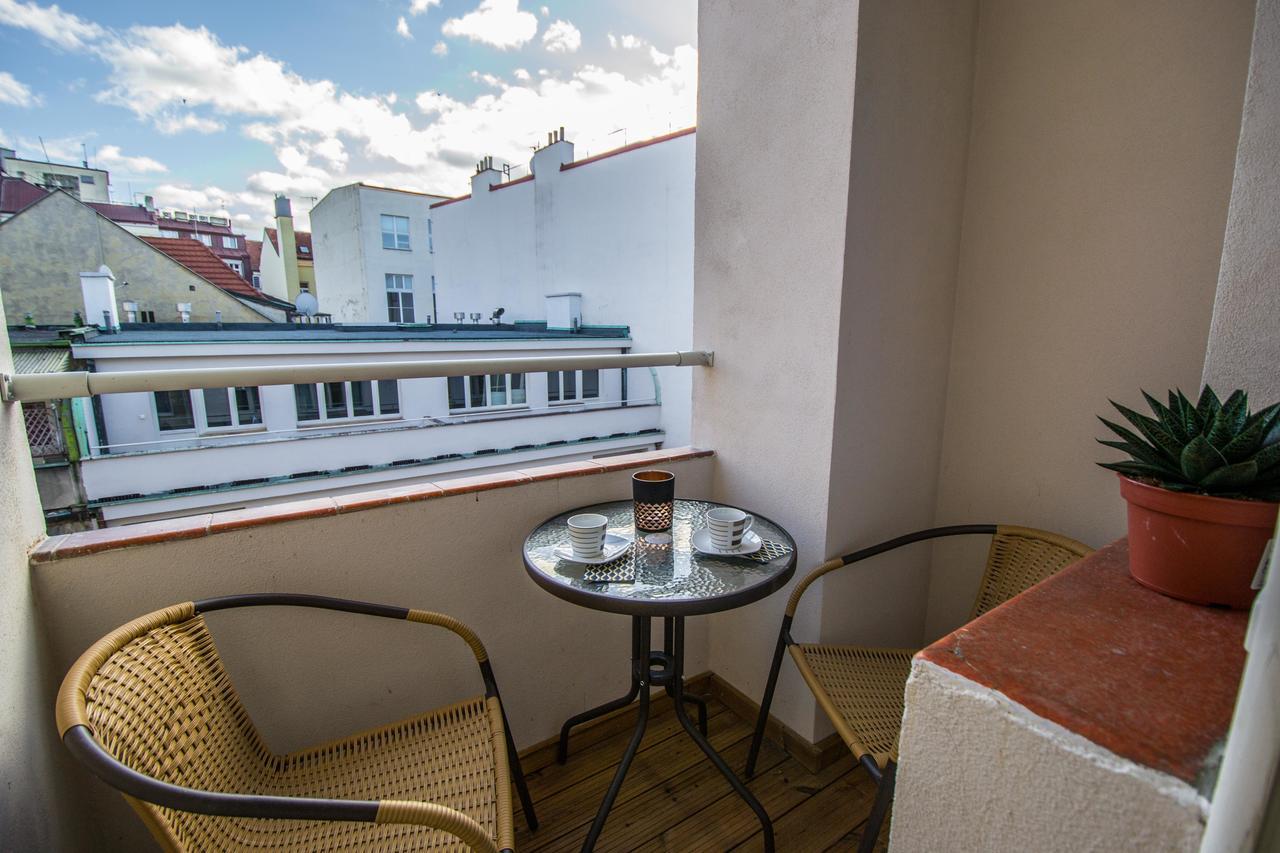 Executive Bright Apt. By Ruterra Prag Exteriör bild