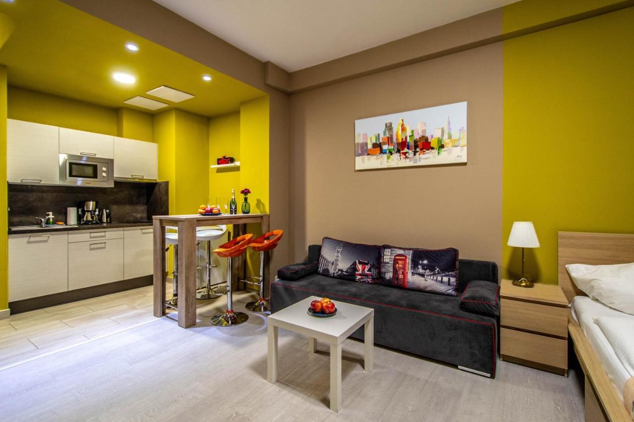 Executive Bright Apt. By Ruterra Prag Exteriör bild