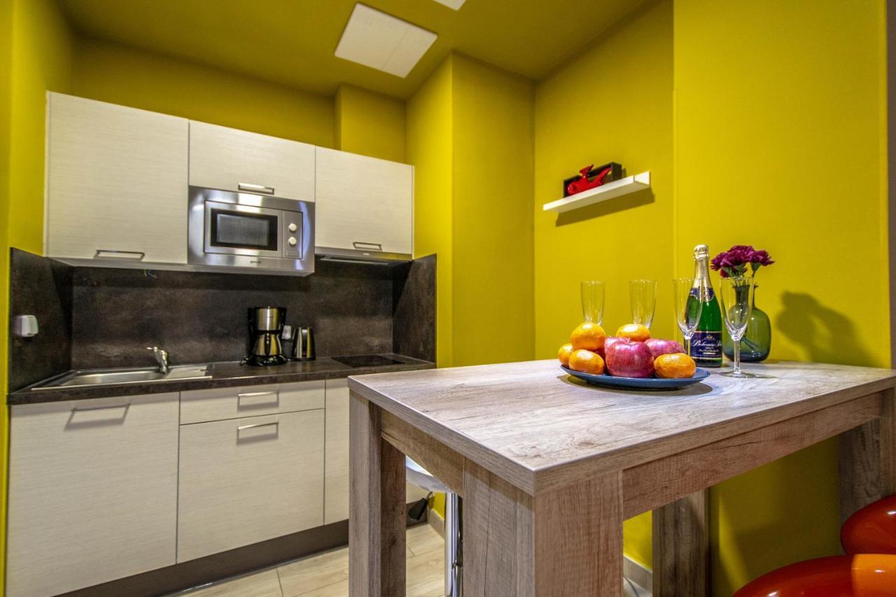 Executive Bright Apt. By Ruterra Prag Exteriör bild
